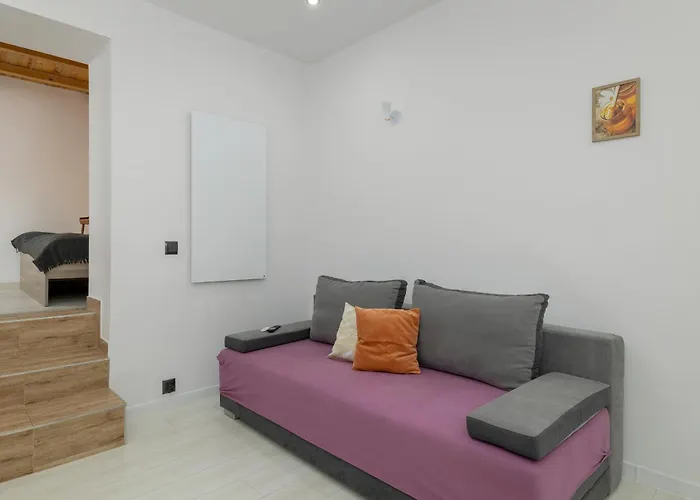 Central Krakow Apartment By Noclegi Renters
