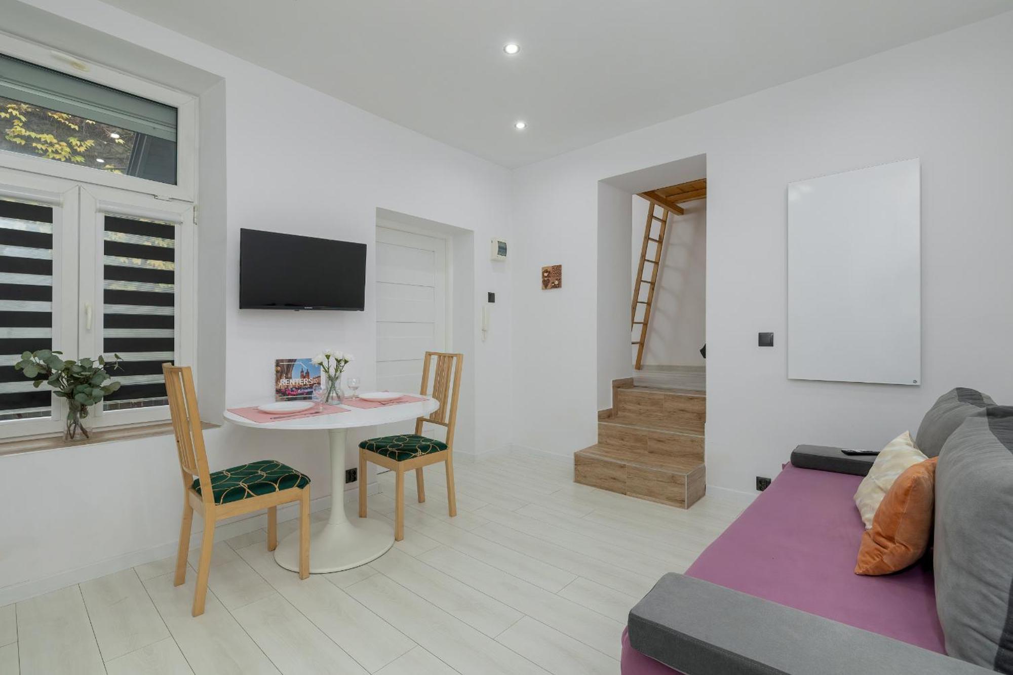 By Renters Apartment Krakau